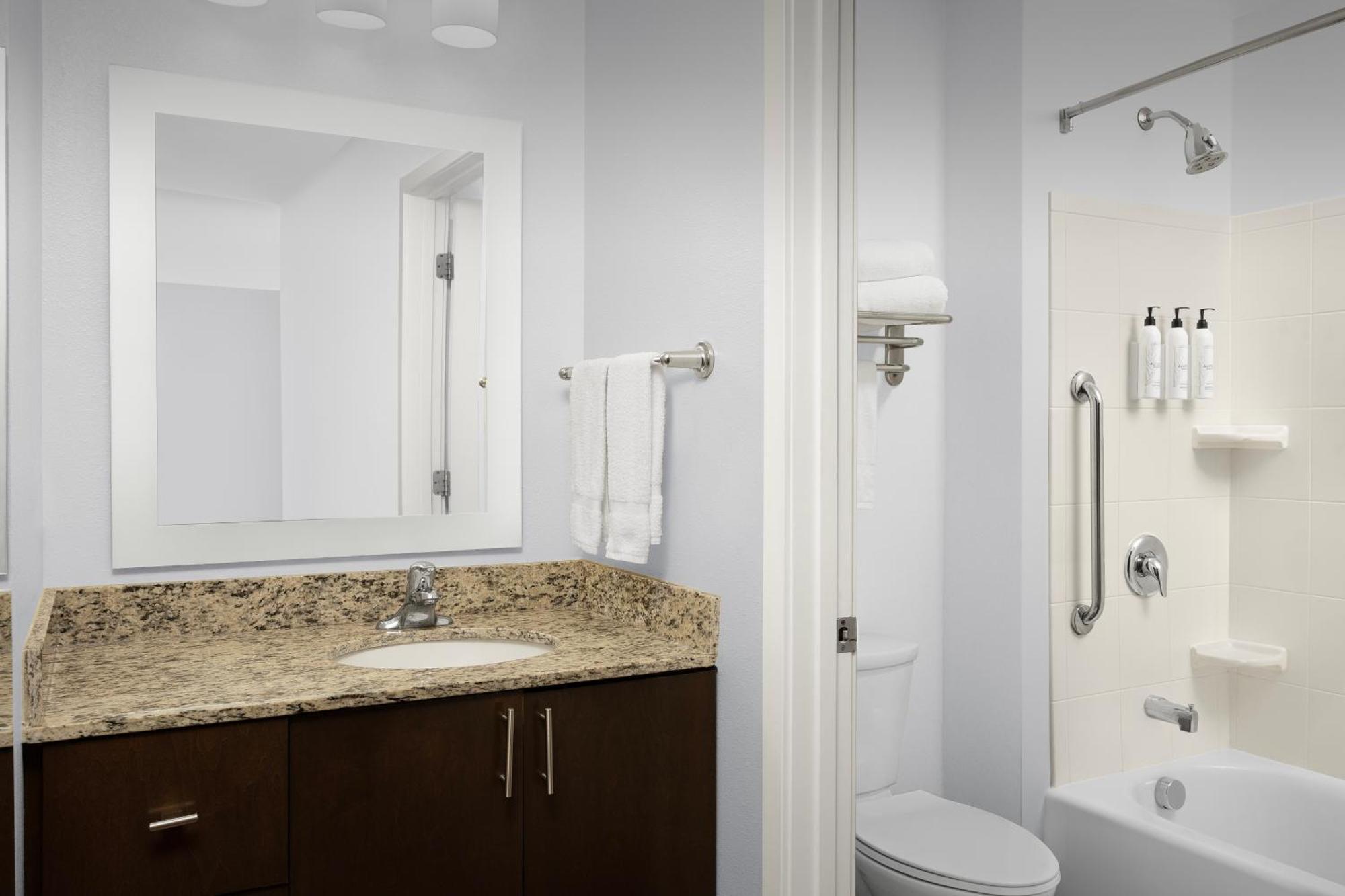 Towneplace Suites By Marriott Goldsboro Ngoại thất bức ảnh